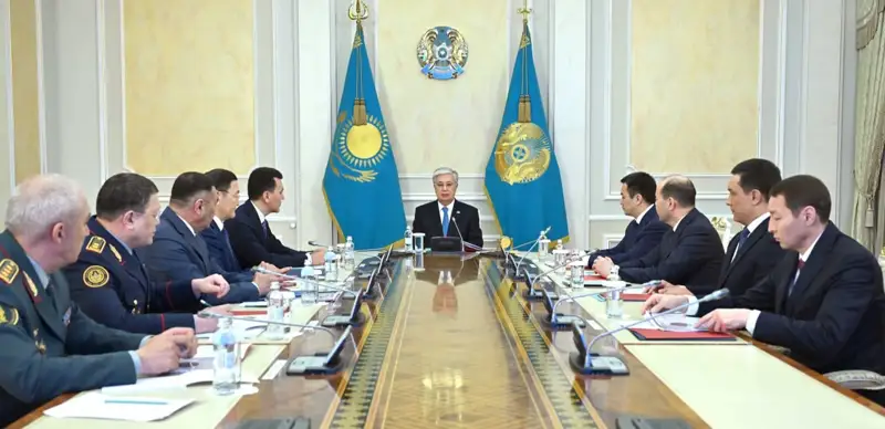 Глава государства провел оперативное совещание Совета Безопасности