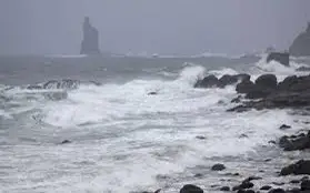Japan issues typhoon alert
