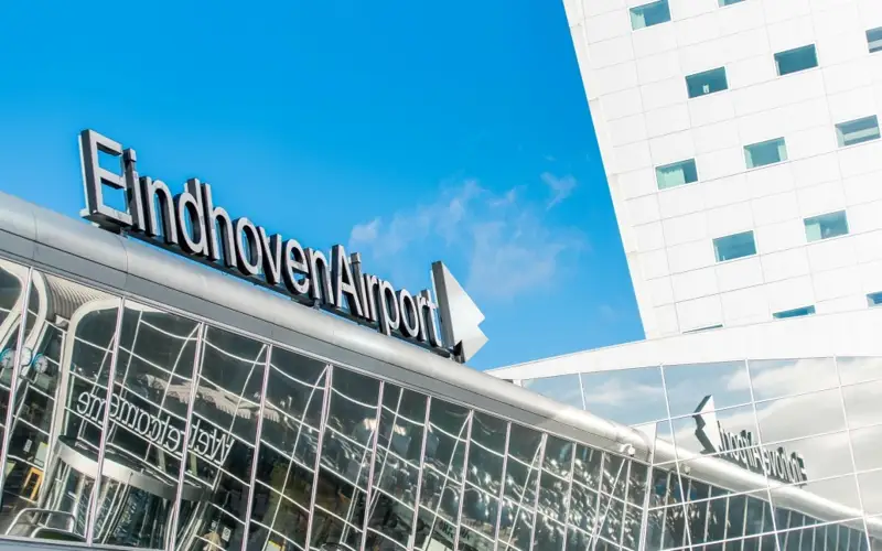 Аэропорт Эйндховен