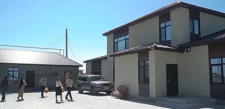 Пострадавшая от паводка семья в Кульсары приобрела двухэтажный коттедж на компенсацию