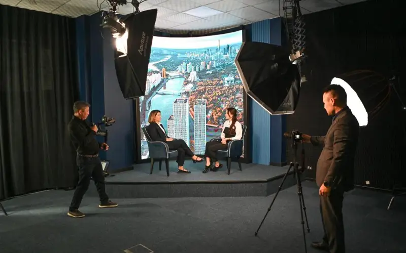 В АДГС состоялось открытие медиастудии для совершенствования коммуникативных навыков госслужащих