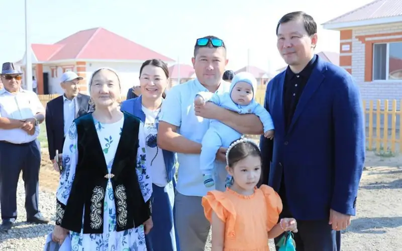 Новые дома после паводков получили более 100 семей в Актюбинской области