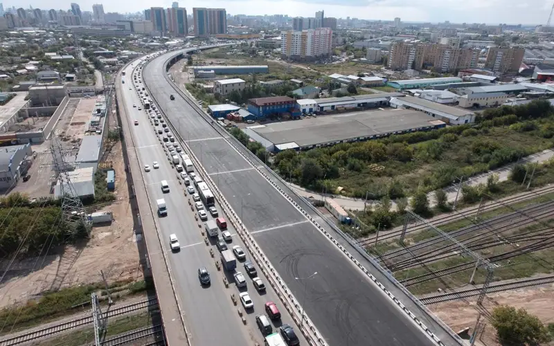 Горбатый мост, Астана, дорога