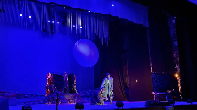 Әуезов театры Өзбекстанда