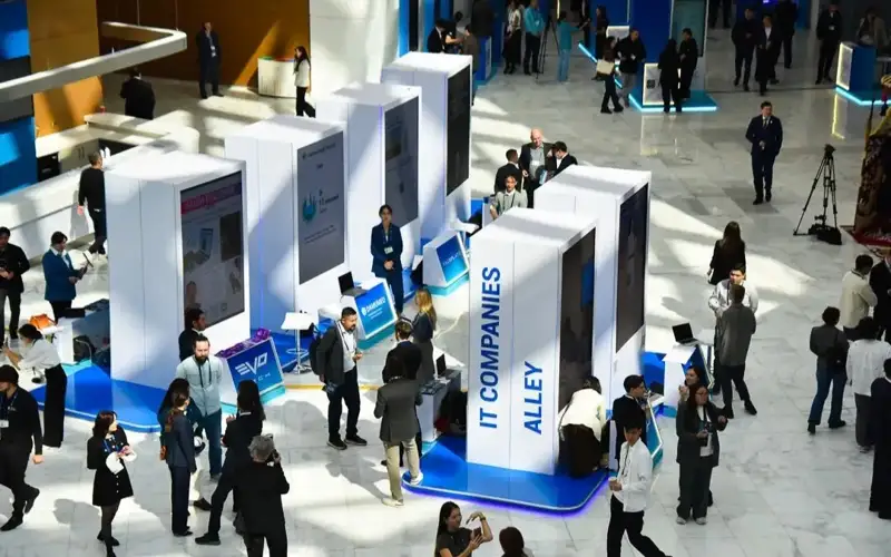 Қозоғистон ўзининг IT-ечимларини уч давлатга экспорт қилди