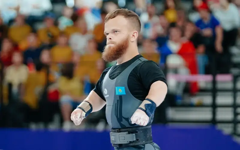 Давид Дегтярев екі дүркін Паралимпиада чемпионы атанды