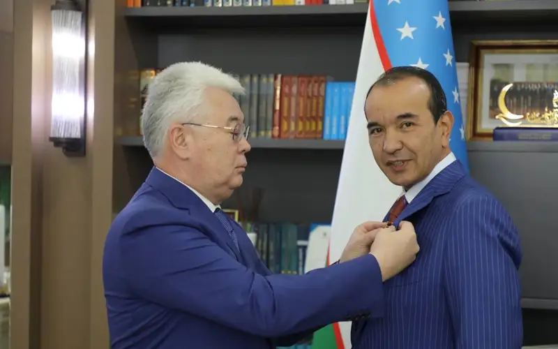 Қазақстан мен Өзбекстан арасындағы мәдени қарым-қатынасты нығайтуға үлес қосқан азаматтар марапатталды