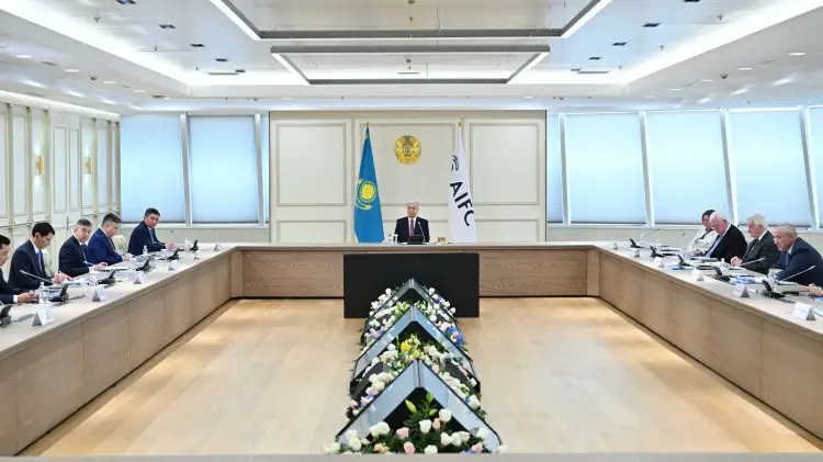 Президент провел заседание Совета по управлению МФЦА