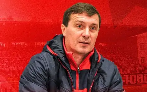 «Aqtóbe» fýtbol klýby jańa bas bapkerin tanystyrdy