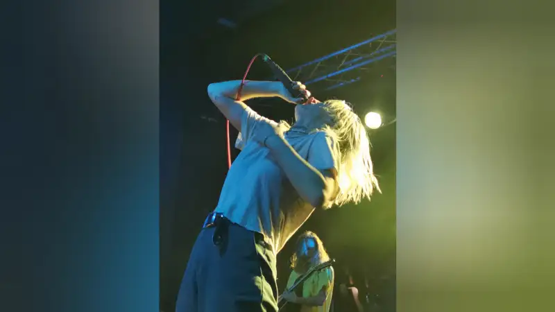 Эмили Армстронг