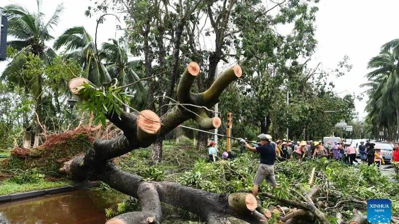 Super Typhoon Yagi leaves at least 2 dead in China's Hainan