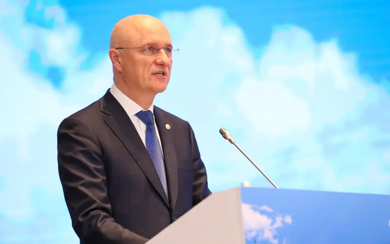 Роман Скляр