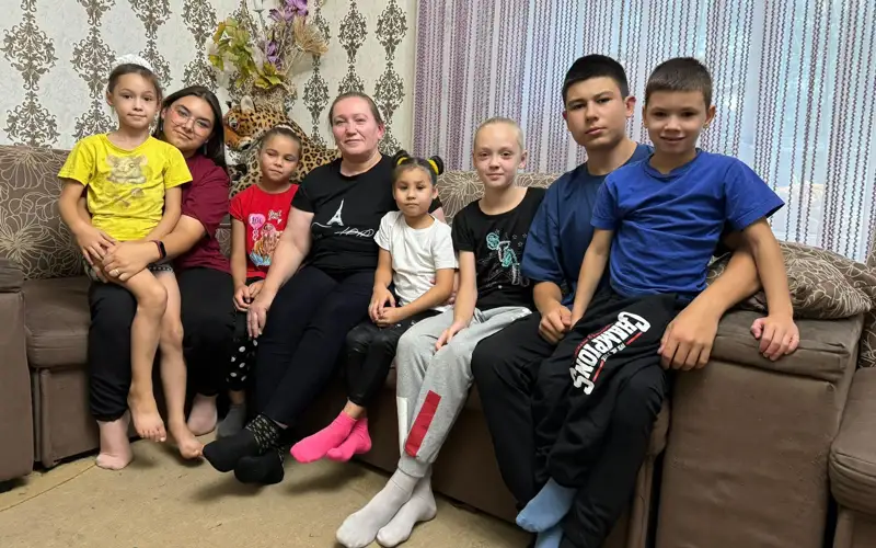 Моя задача — вырастить достойных людей: мама о воспитании 12 приемных детей из Рудного