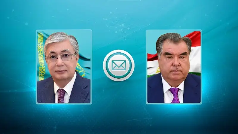 Memleket basshysy Emomalı Rahmondy Tájikstannyń Táýelsizdik kúnimen quttyqtady