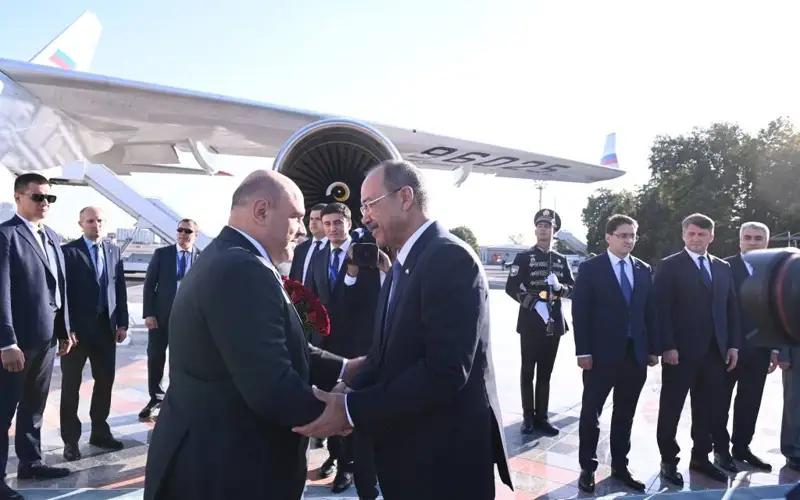 Mıhaıl Mıshýstın Ózbekstanǵa bardy 