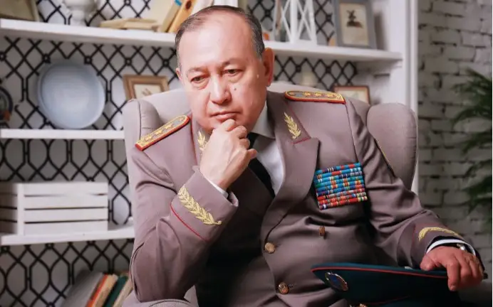 Мемлекет қайраткері Сәт Тоқпақбаевқа «Халық қаһарманы» атағы берілді