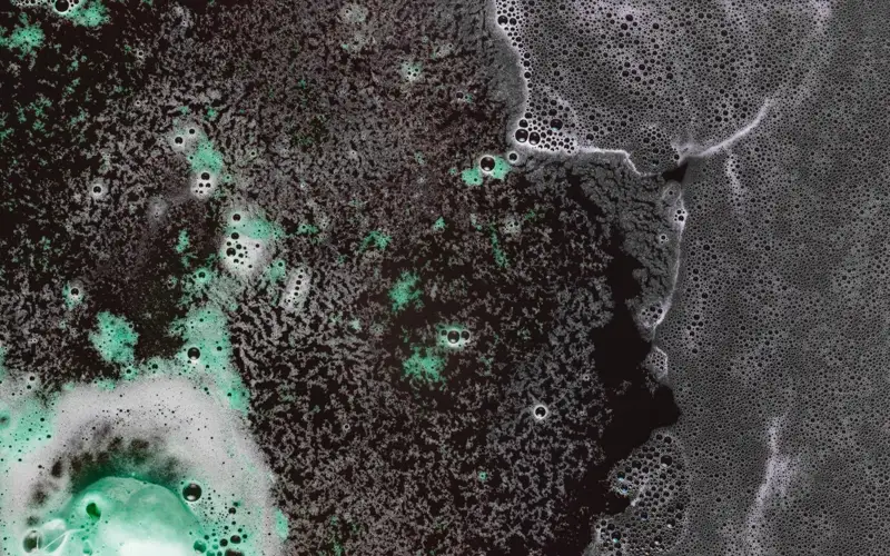 Серная кислота разлилась из цистерны на станции Астана: пострадавших нет