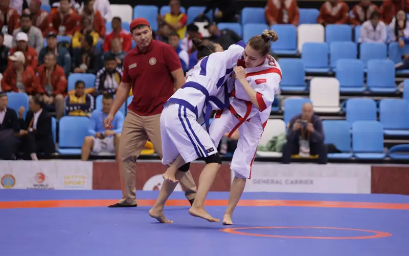 а Ұлттық және ат спорты түрлері орталығы