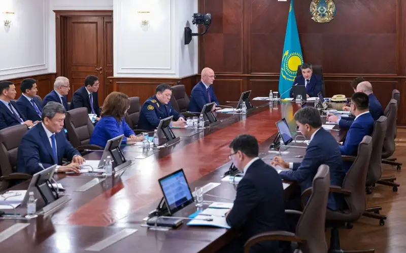 Олжас Бектенов 