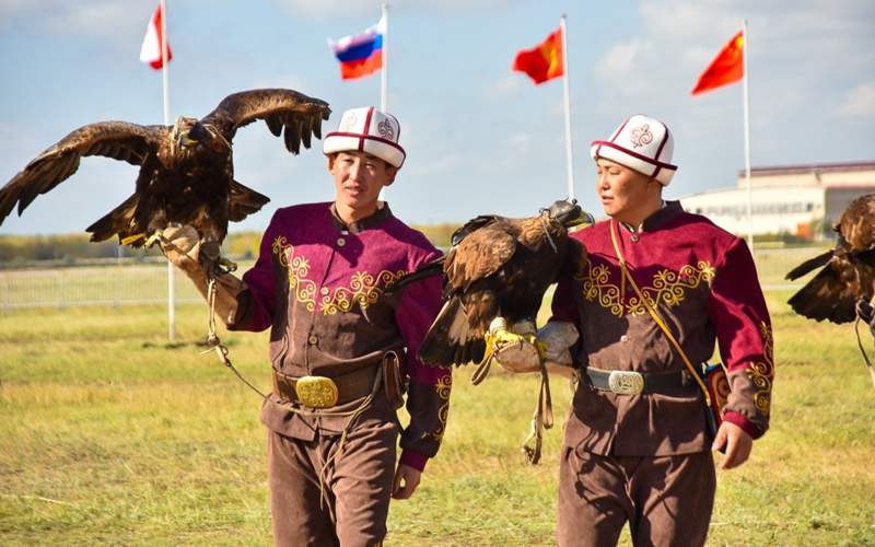 соревнования по охоте с ловчими птицами Құсбегілік