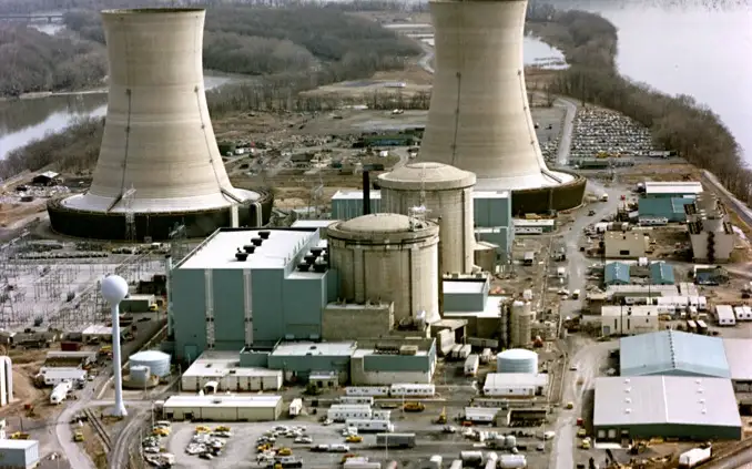 Atom elektr stantsııalary boıynsha referendým: Bas prokýratýra úndeý jasady