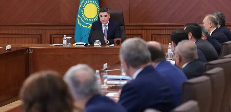 Олжас Бектенов