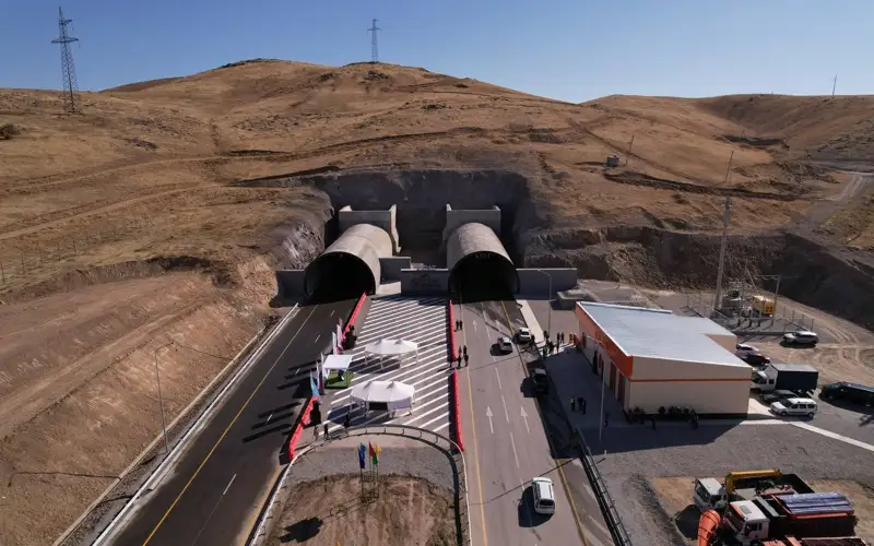 автомобильный тоннель 