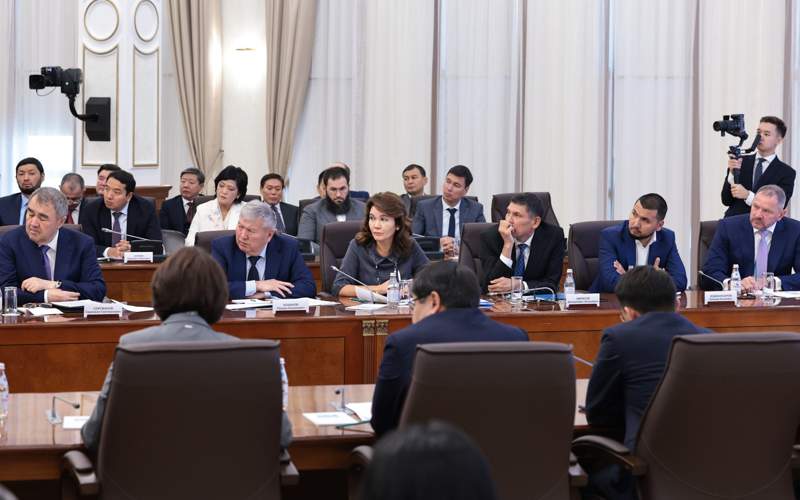 Олжас Бектенов: Крупный бизнес должен проявлять социальную ответственность Олжас Бектенов: Крупный бизнес должен проявлять социальную ответственность