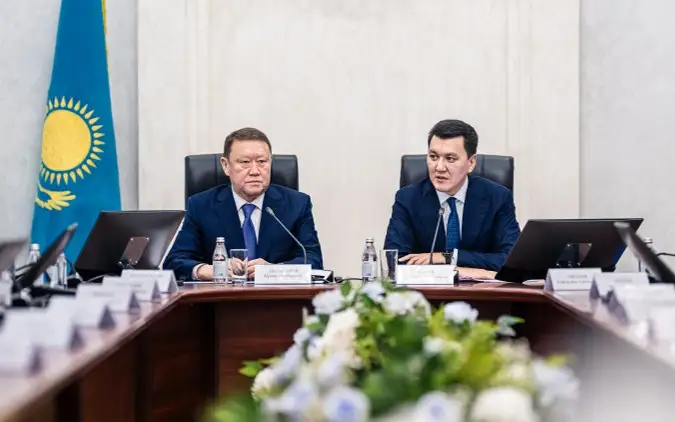 Ерлан Карин провел выездное заседание Совета по молодежной политике при Президенте