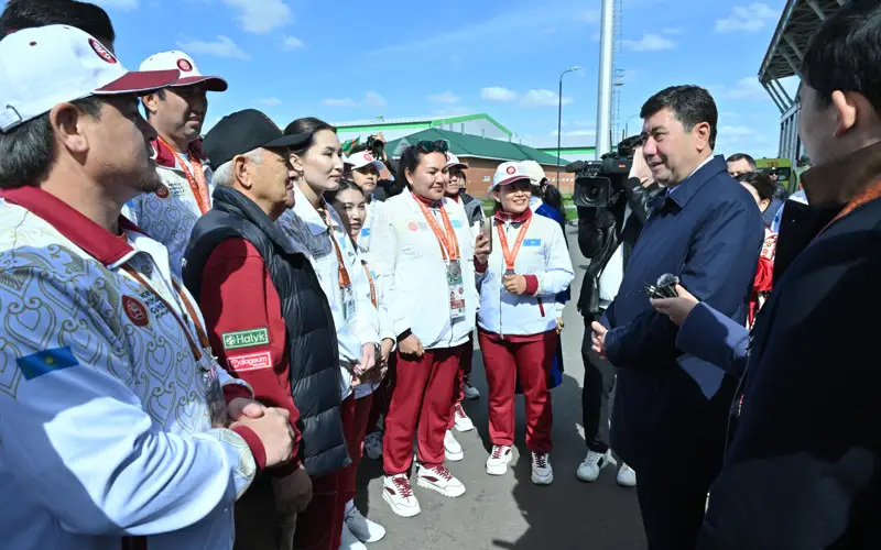 Ерлан Қошанов көкпаршыларды құттықтады