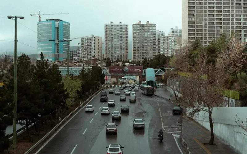 Why does Iran need to relocate its capital Iran