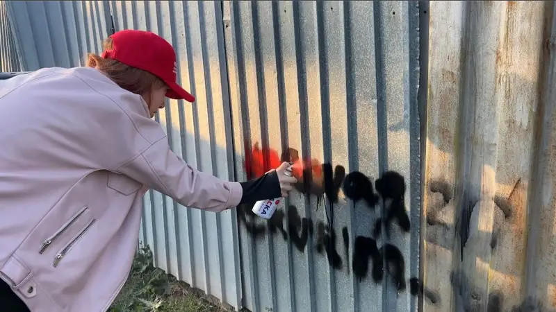 Свыше 4 тысяч наркограффити закрасили в Караганде