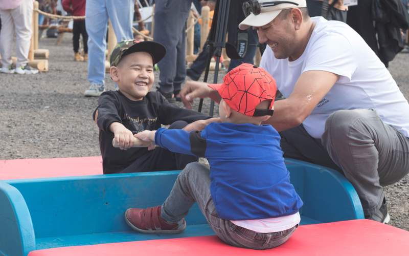 Mas-wrestling, world nomad games, family, kazakh national traditions, kids, children