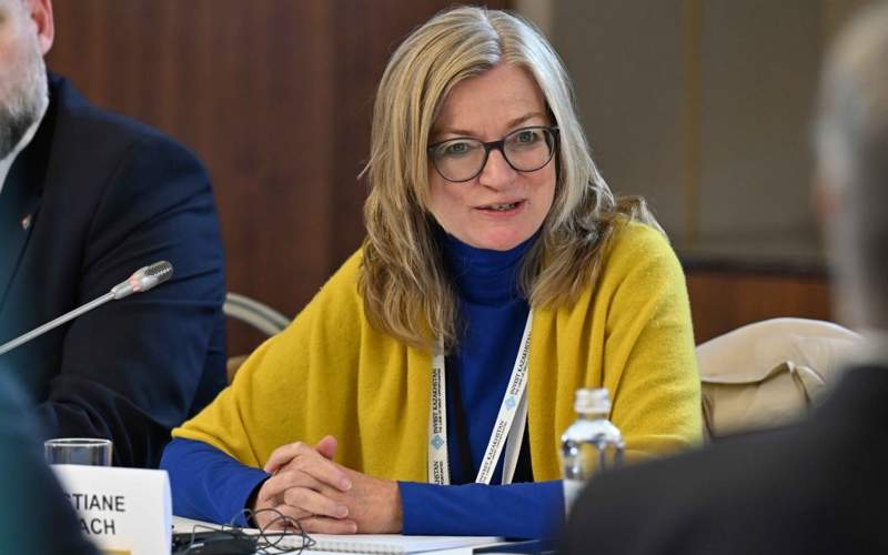 Глава государства встретился с капитанами бизнеса Германии Глава государства встретился с капитанами бизнеса Германии