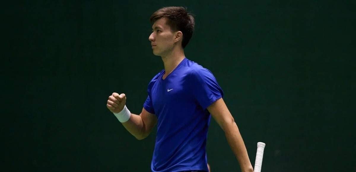 Бейбіт Жұқаев Мексикадағы жарыста тартысты матчта жеңіске жетті