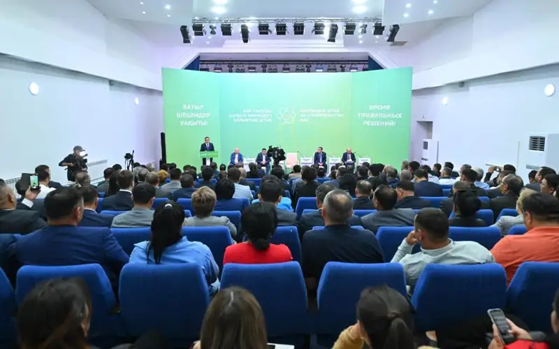 Большое значение сейчас имеет голос каждого - Маулен Ашимбаев о референдуме по АЭС