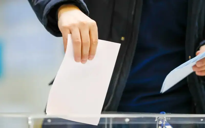 Россиядаги қозоғистонликлар АЭС бўйича референдумда овоз беришлари мумкин