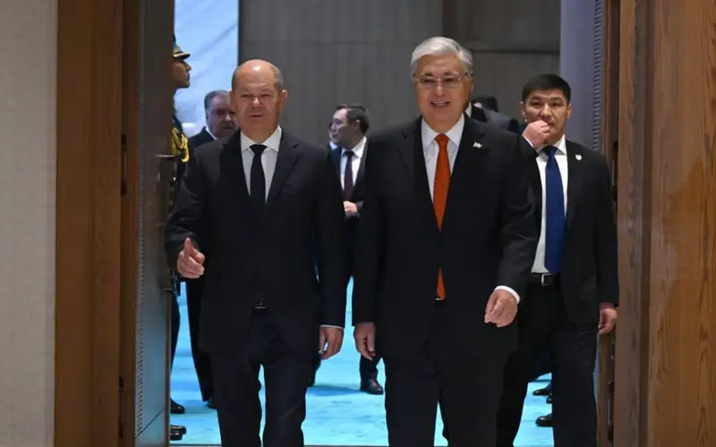 Токаев и Шольц