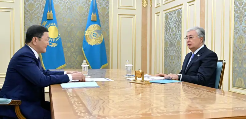 Memleket basshysy Bas prokýror Berik Asylovty qabyldady