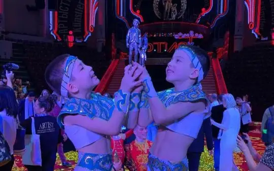 Юные казахстанцы завоевали серебро на Международном цирковом фестивале