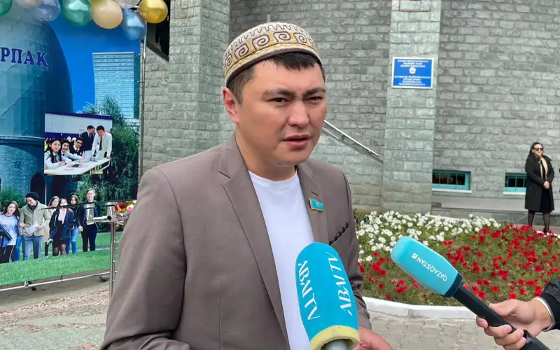 Дәулет Мұқаев