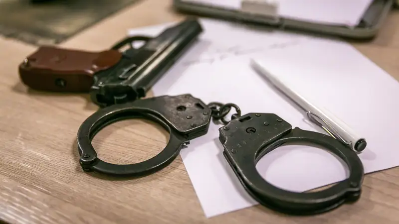 Преступление Қылмыс наручники задержания Кісен ұсталды МВД РК ҚР ІІМ