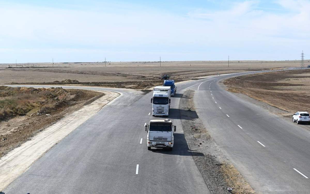 Жұмыстан келген күйеуімен жыныстық қатынас (видео)