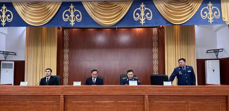 Начальника полиции и четырех его заместителей сменили в Жамбылской области