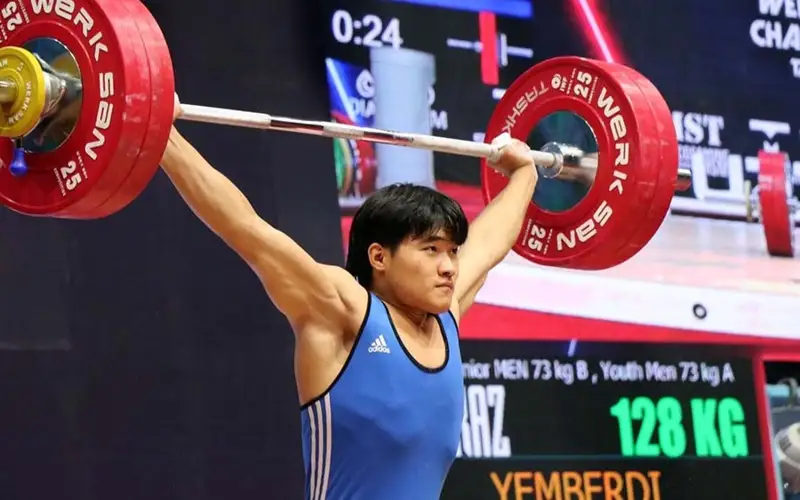 Казахстанец завоевал «золото» ЧМ по тяжелой атлетике среди юниоров в Испании