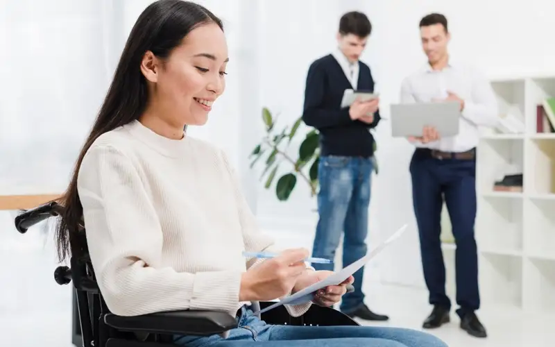 социальный работник 