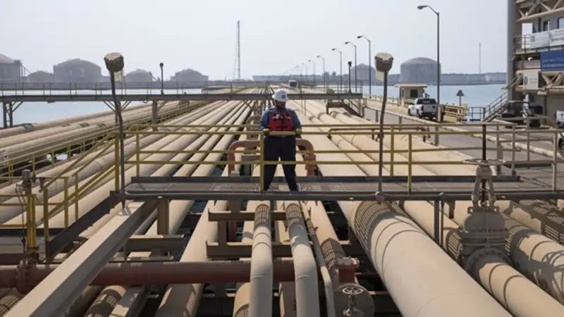 Саудовская Аравия готова отказаться от целевого показателя в $100 за нефть, чтобы вернуть себе долю рынка