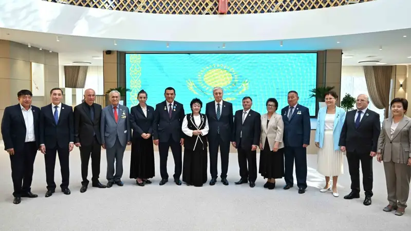 Президент Түркістан облысының жұртшылығымен кездесті