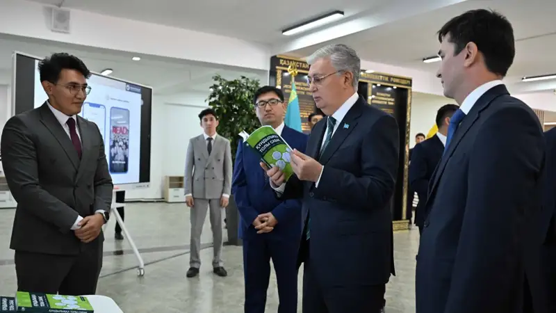 Memleket basshysy «Bilim-Innovatsııa» lıtseı-ınternatynda boldy 