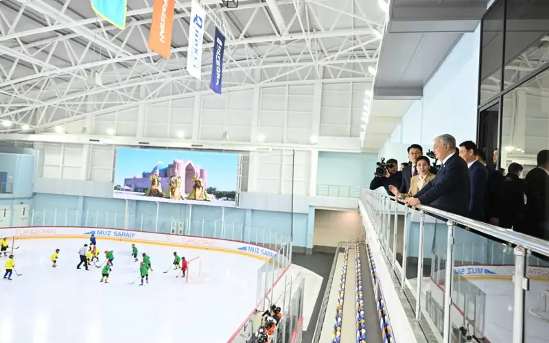 Мемлекет басшысы Түркістан қаласындағы Мұз сарайын аралап көрді